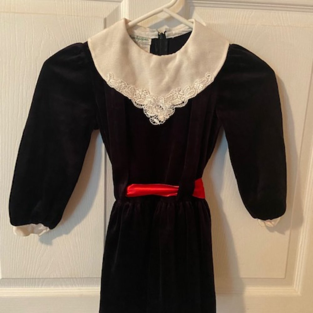 Vintage Black dress for girls size 6